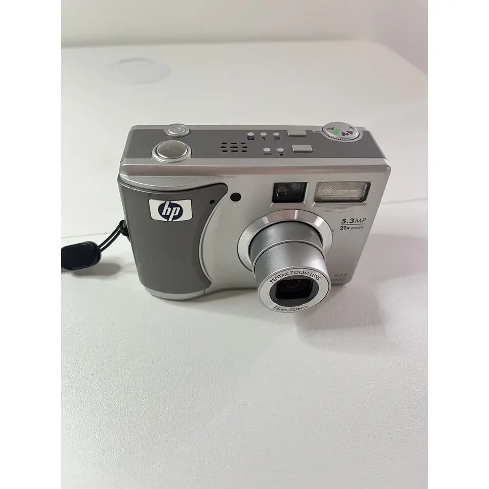 HP Photosmart 8886 Camera 5.3MP 21x Zoom Tested Docking Station Strap